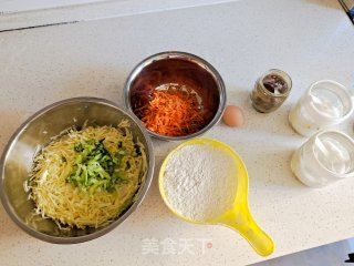 香煎土豆饼的做法步骤：1