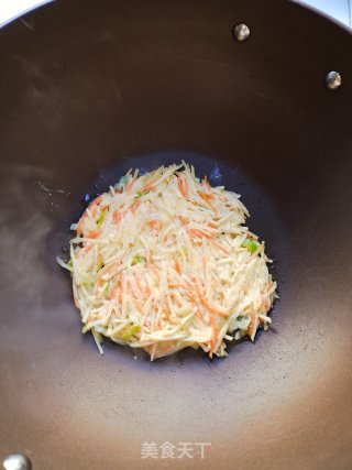 香煎土豆饼的做法步骤：5