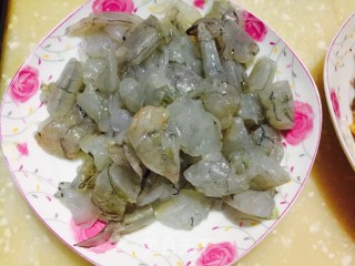 鲜虾白菜水饺的做法步骤：3