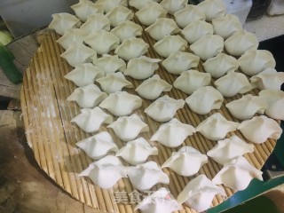 鲜虾白菜水饺的做法步骤：8