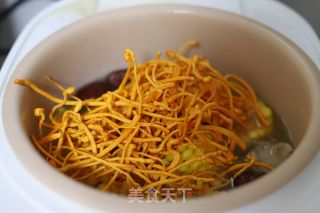 虫草花排骨汤的做法步骤：6
