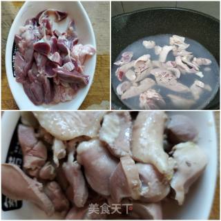 鲍鱼炖海带黄豆芽的做法步骤：3
