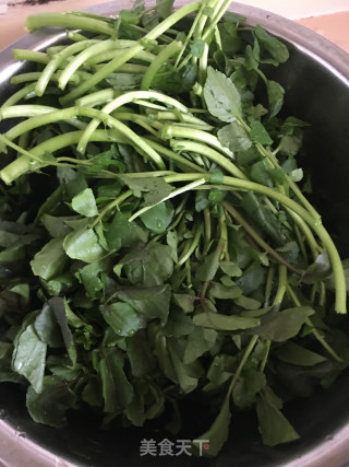 西洋菜陈皮排骨汤的做法步骤：2