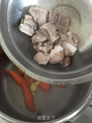 西洋菜陈皮排骨汤的做法步骤：4