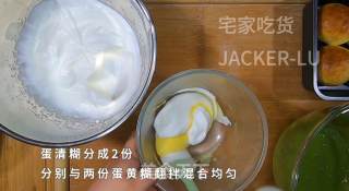 双色斑马纹戚风蛋糕，简单易学又好吃，软绵绵甜蜜蜜的美食。的做法步骤：9
