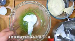 双色斑马纹戚风蛋糕，简单易学又好吃，软绵绵甜蜜蜜的美食。的做法步骤：11