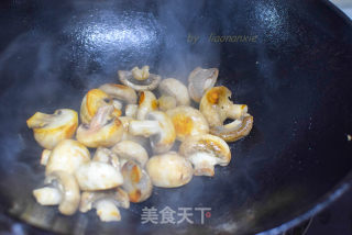 黑胡椒口蘑的做法步骤：3