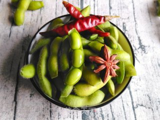 煮五香毛豆的做法步骤：10