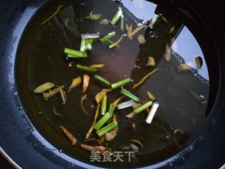 酸辣鱿鱼片的做法步骤：4