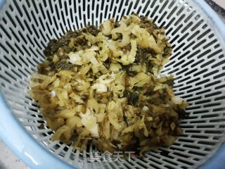 肉炒酸菜的做法步骤：2