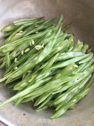 豆角肉末拌面的做法步骤：2