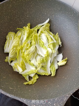 黄金菜心炖炸鱼的做法步骤：4