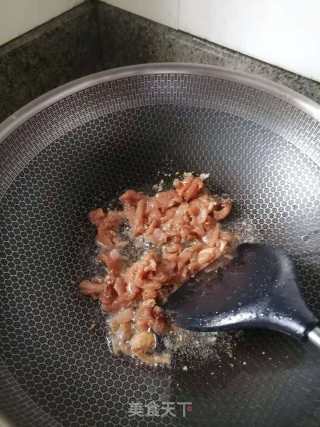 辣椒炒肉的做法步骤：2