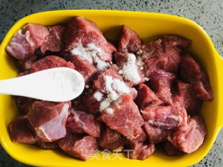 简单美味的杏鲍菇牛肉粒的做法步骤：4