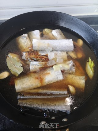家常垮炖带鱼的做法步骤：6