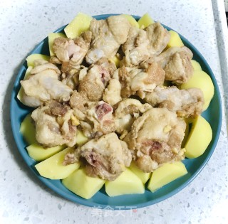 粉蒸鸡肉土豆的做法步骤：6