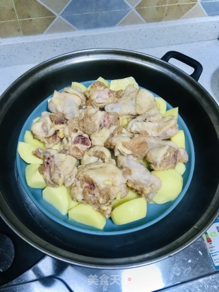 粉蒸鸡肉土豆的做法步骤：7