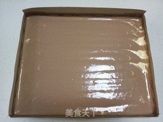 巧克力旋风蛋糕卷的做法步骤：12