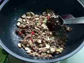 香菇肉末豆腐盖浇饭的做法步骤：5