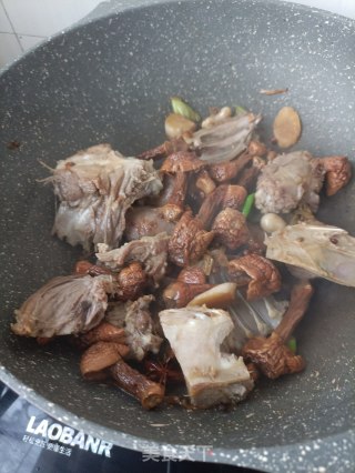 姬松茸炖大鹅的做法步骤：17