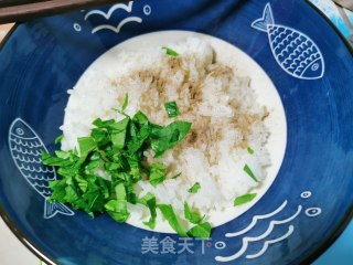 青菜火腿饭团的做法步骤：1