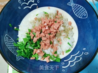 青菜火腿饭团的做法步骤：2