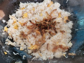 萝卜干蛋炒饭的做法步骤：4