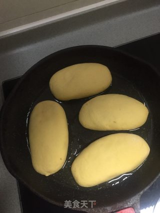 豆沙馅玉米面饼的做法步骤：7