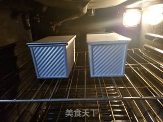 波兰种葡萄干吐司的做法步骤：16