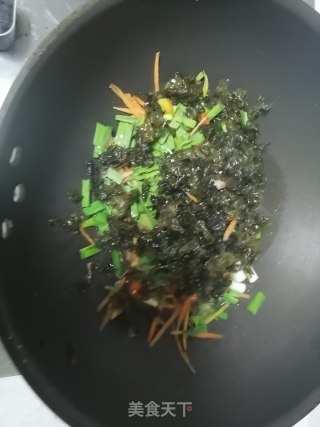 胡萝卜炒地耳的做法步骤：5