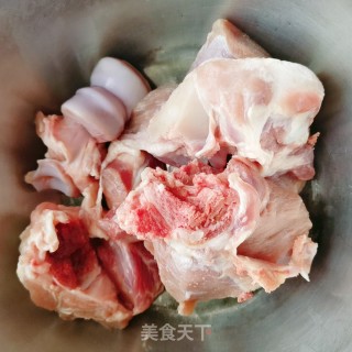 棒骨萝卜汤的做法步骤：3