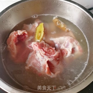 棒骨萝卜汤的做法步骤：4