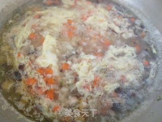 山药香菇鸡蛋蔬菜汤的做法步骤：7