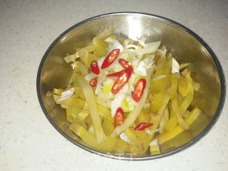 凉拌榨菜的做法步骤：3
