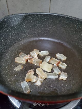 青菜炒绉绉粉的做法步骤：3