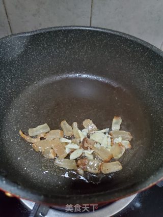 青菜炒绉绉粉的做法步骤：4
