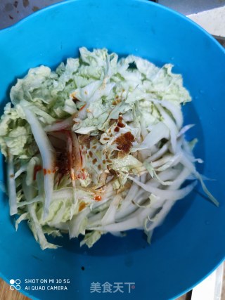 白菜拌豆腐皮的做法步骤：5