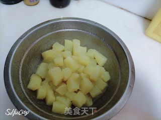 煎土豆的做法步骤：3