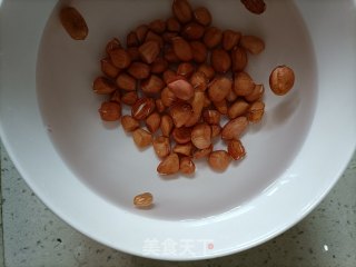 咸骨花生粥的做法步骤：3