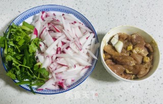 萝卜炒肉#萝卜#的做法步骤：3