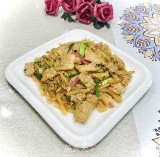 萝卜炒肉#萝卜#的做法步骤：10