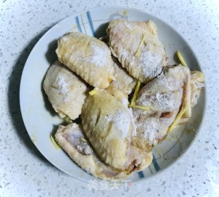 鸡翅蒸粉丝的做法步骤：4