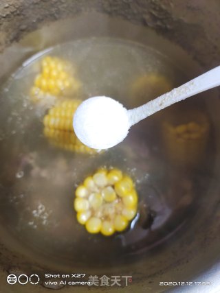 玉米炖筒骨的做法步骤：5