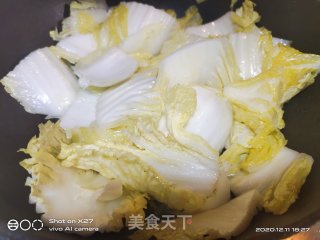 牛肉丸子炖白菜的做法步骤：4