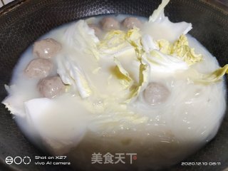 牛肉丸子煮米粉的做法步骤：6