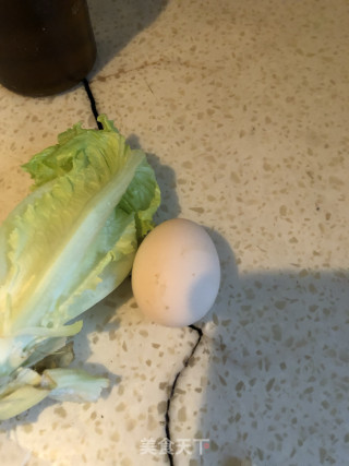 蛋皮生菜卷的做法步骤：3