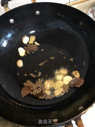 烧排骨猪脚的做法步骤：2