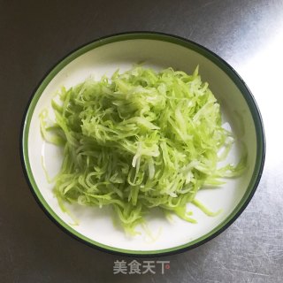 拌萝卜丝的做法步骤：4