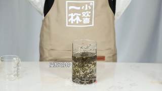 奶茶店绿茶茶底泡法的做法步骤：3