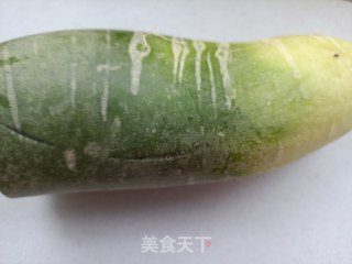 “萝卜”豆腐虾皮拌水果萝卜的做法步骤：1